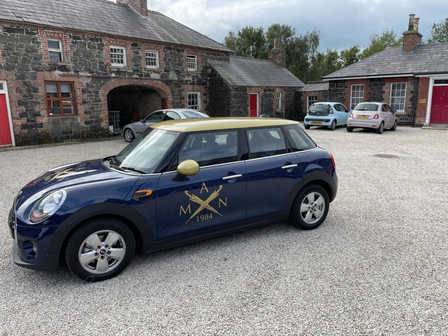 man 1984 car mini cooper